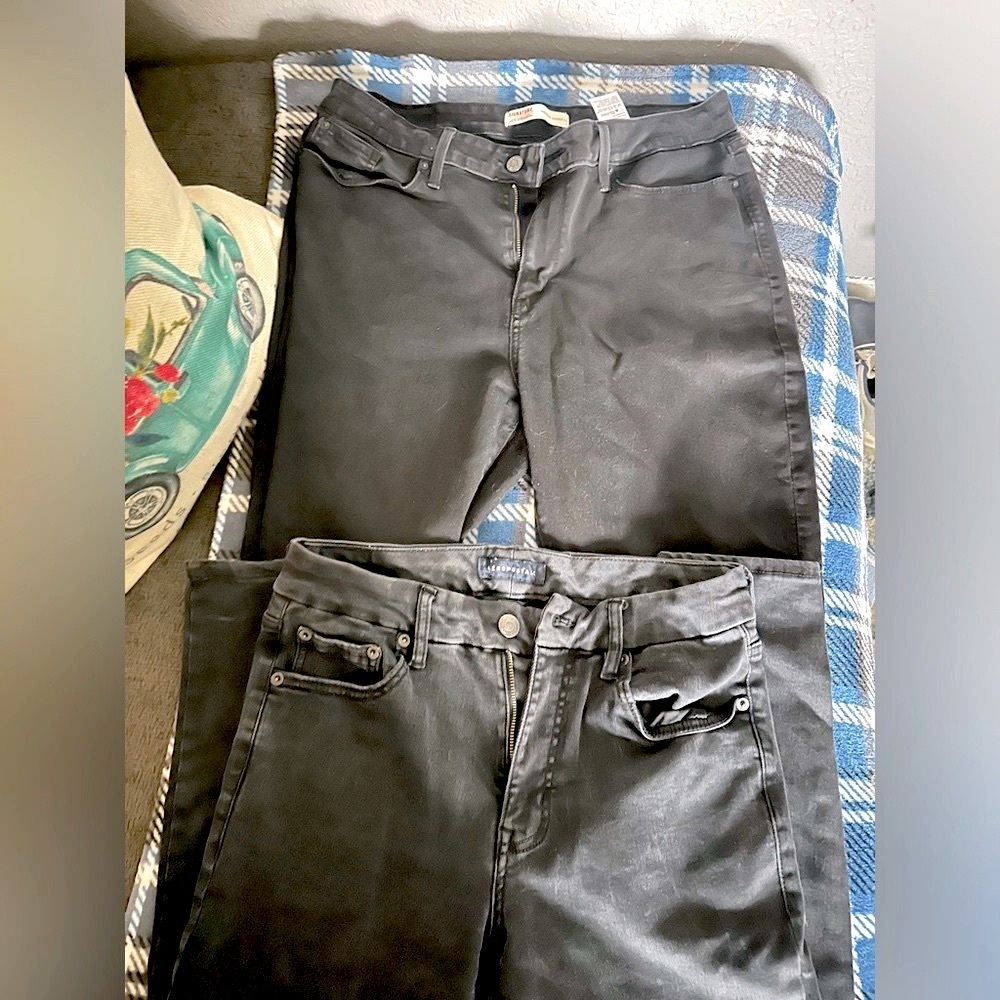 2 black pair of jeans 🖤👖